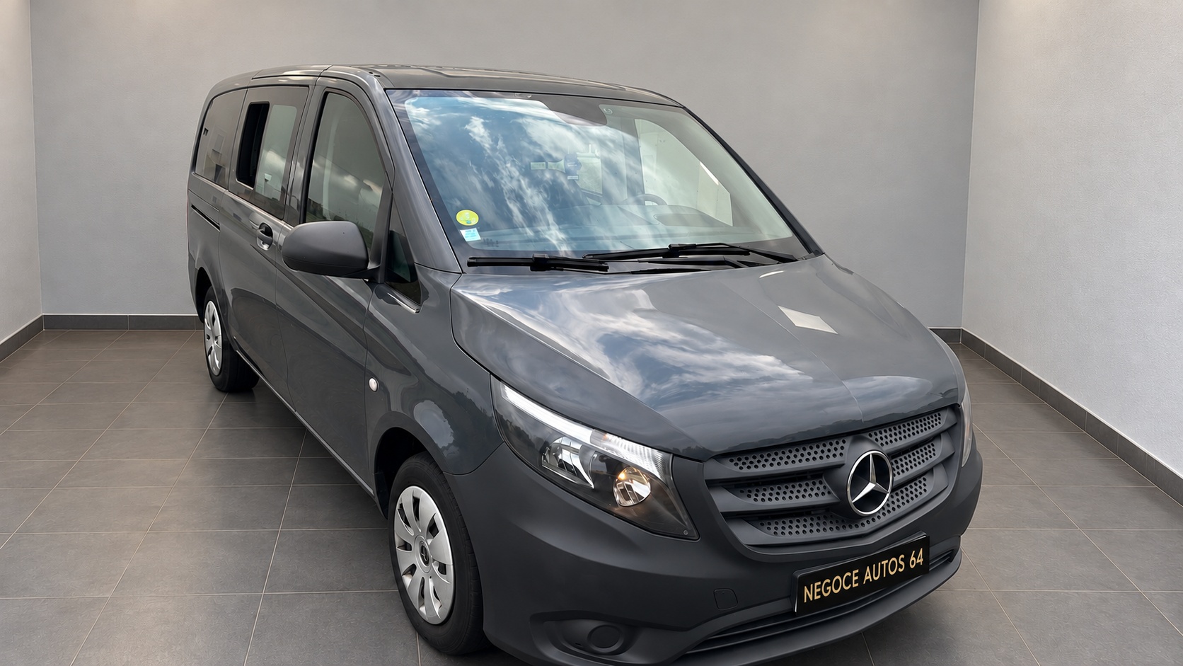 MERCEDES Vito tourer 447 long 9 places